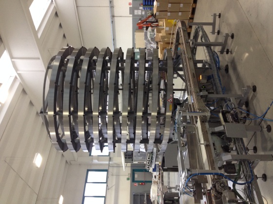 All-purpose spiral conveyor for medium to large products